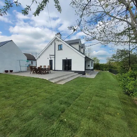 Helen'S Villa Maghera  Exterior photo